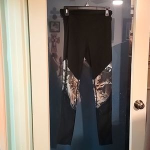 Small Black Yoga High Rise leggings